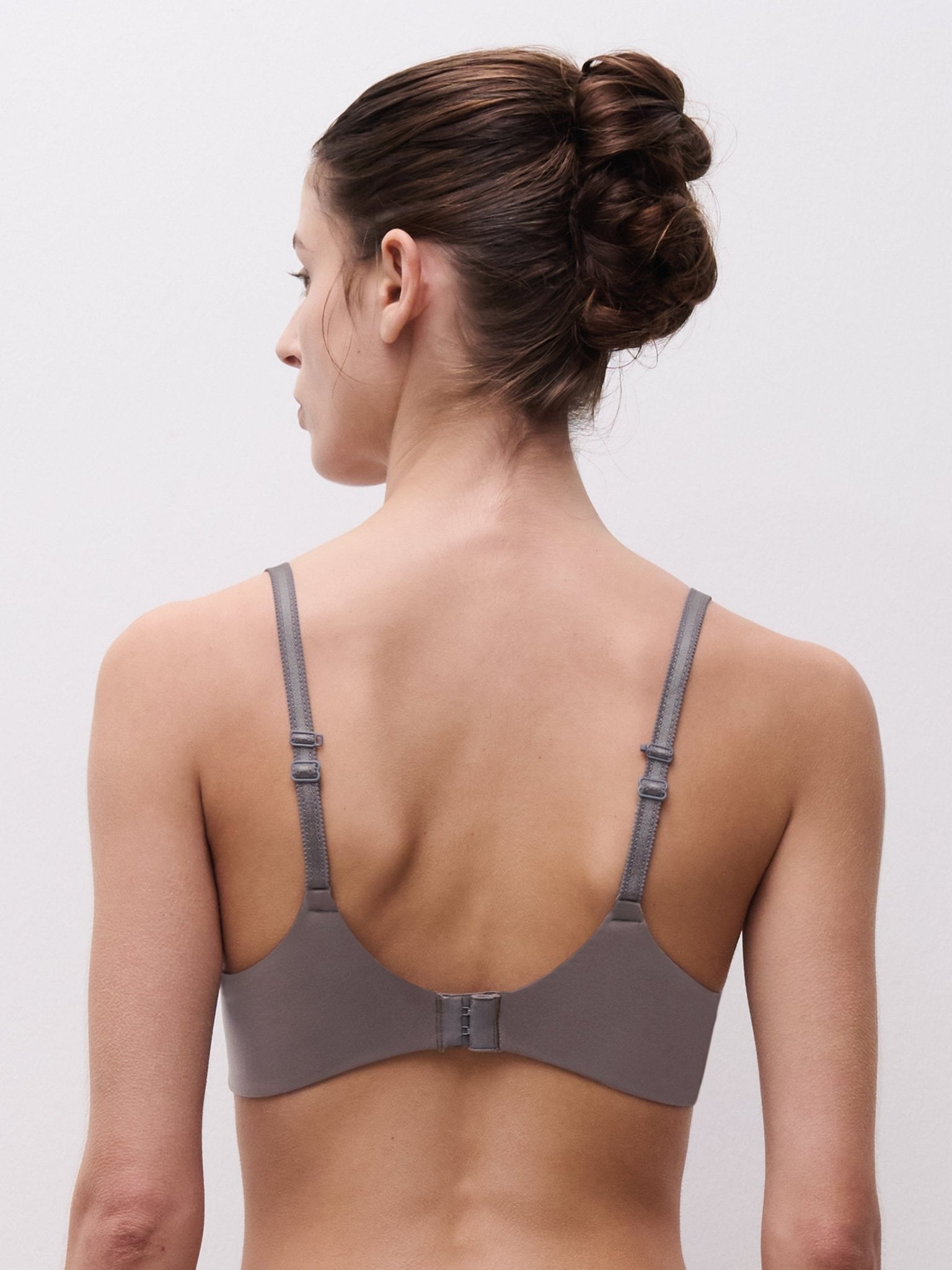 Chantelle Norah Chic Plunge T-Shirt Bra - Bronzed Taupe