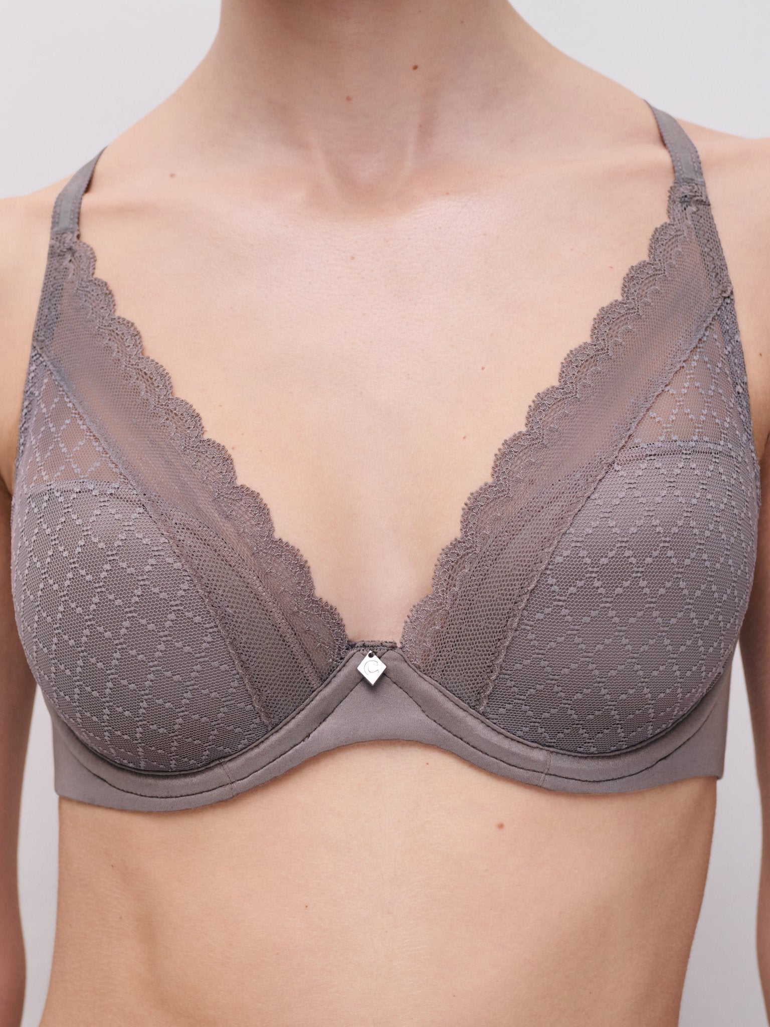 Chantelle Norah Chic Plunge T-Shirt Bra - Bronzed Taupe