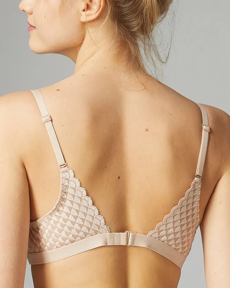 Embrace Lace™ Convertible Plunge Soft Cup Wireless Bra